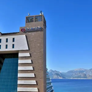 5* Hotell Ramada Plaza
